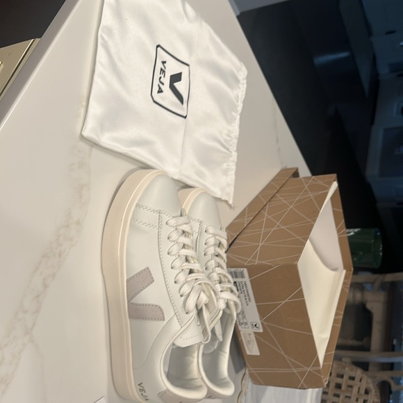 New Season
VEJA
Campo low-top lace-up sneakers size 38 - Picture 11 of 13